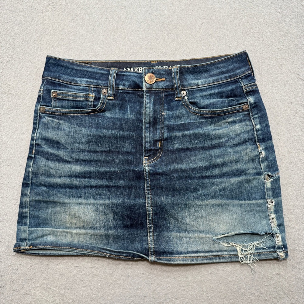 American Eagle Mini Skirt Women's 4 Blue Med Wash Distressed Next Level Stretch